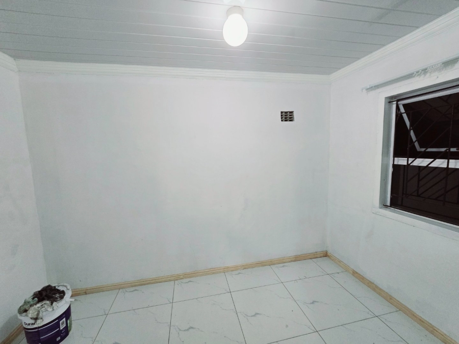 2 Bedroom Property for Sale in Pelican Park Western Cape